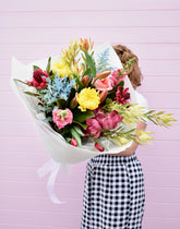 fresh flowers in bright and cheerful colours – bouquet delivery Christchurch