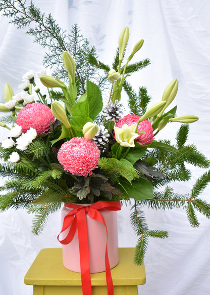 Luxe Vase ~ Festive